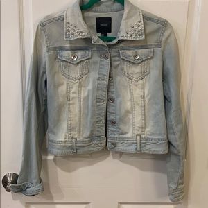 Light-wash Jean Jacket